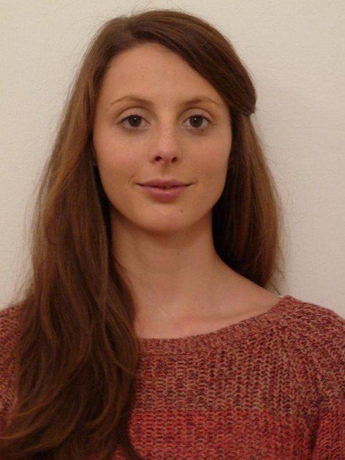 Grazia Bonvissuto, 26,
Hörbranz
Ich feiere heuer ganz gemütlich mit meiner Familie Silvester. Pünktlich zum Jahreswechsel gehen wir dann raus, bestaunen das Feuerwerk, trinken Glühmost und tanzen Walzer.