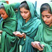 Anschlag in Pakistan: mindestens 140 Tote