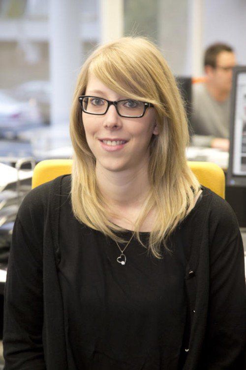 Lisa Pließnig, 
Mediendesignerin 
Mir wurden bereits zu Beginn anspruchsvolle Projekte anvertraut. Das stärkt das Verantwortungsbewusstsein und den Teamgeist.