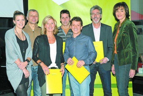 LR Bernadette Mennel (rechts im Bild) gratulierte allen zum erfolgreichen Kursabschluss. Land Vorarlberg