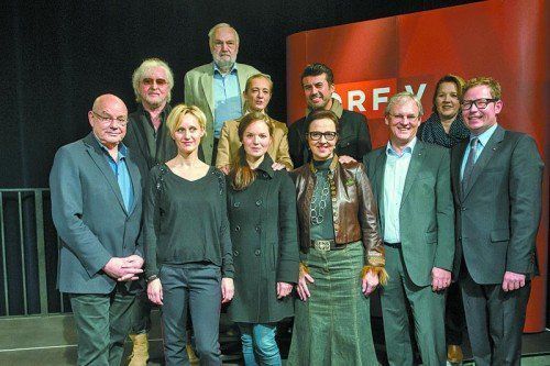 Wolfgang Böck, Reinhold Bilgeri, Sabine Waibel, Christian Mähr, Kathrin Zechner, Julia Koch, Mike Galeli und Gabi Fleisch (v. l.). Fotos: VN/Steurer
