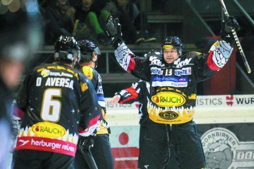 Zdenek Blatny stand im Überzahlspiel goldrichtig – der Tscheche erzielte für Dornbirn das 1:0 gegen seine Exkollegen aus Znojmo. Foto: steurer