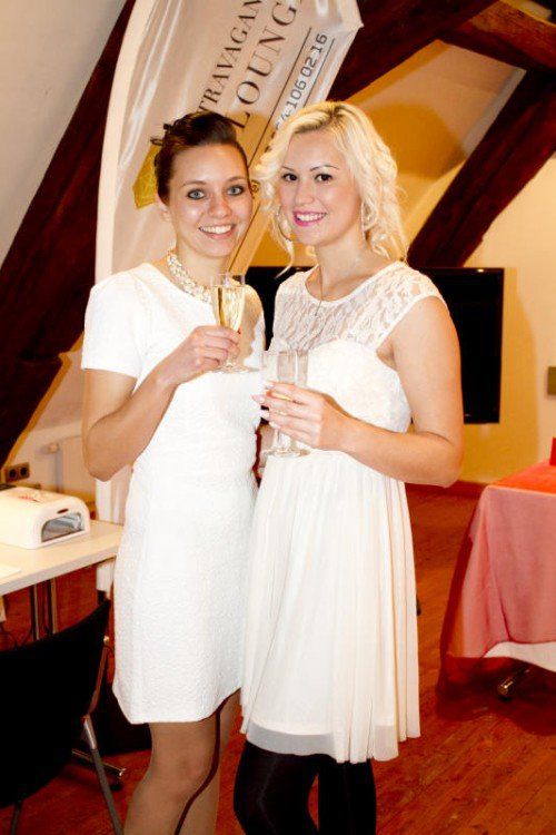 Beauty-Expertinnen Simone Marte (l.) u. Ramona Fähsler. Fotos: Franc