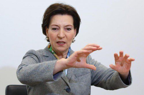 Bildungsministerin Gabriele Heinisch-Hosek spricht sich klar für eine Modellregion Vorarlberg aus. FOTO: VN/Hofmeister