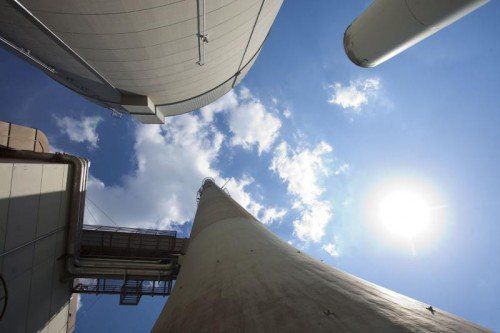Das AKW Mühleberg wird bis 2019 weiterbetrieben, obwohl sein Kernmantel viele Risse aufweist.  FOTO: VN/HARTINGER