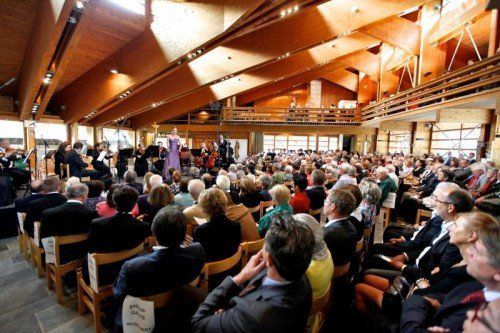 Die Neue Kirche in Lech hat sich nicht nur als Veranstaltungsort bewährt, auch die akustischen Verhältnisse stimmen.