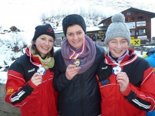 Die erfolgreichen Juniorinnen Ramona Büsel, Verena Wohlgenannt und Christina Hämmerle (v. l.). Verein