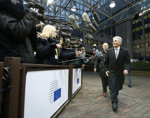Faymann: Regierung geht gegen AKW-Förderung vor. FOTO: APA