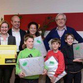 Freude für Familie im Kinderdorf