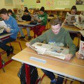 4. Klasse liest die VN gemeinsam
