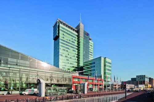 Im UP Building Amsterdam eröffnet Zumtobel das Lichtforum.