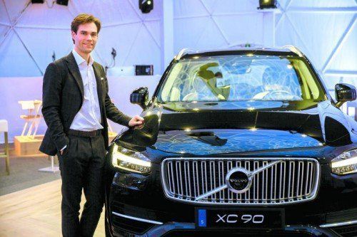 Maximilian Missoni stellt im neuen Volvo XC90 historische Design-Signaturen – siehe Logo und Kühlergrill – auf eine moderne Basis. Foto: Volvo