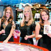 Missen präsentieren sich im Casino Bregenz