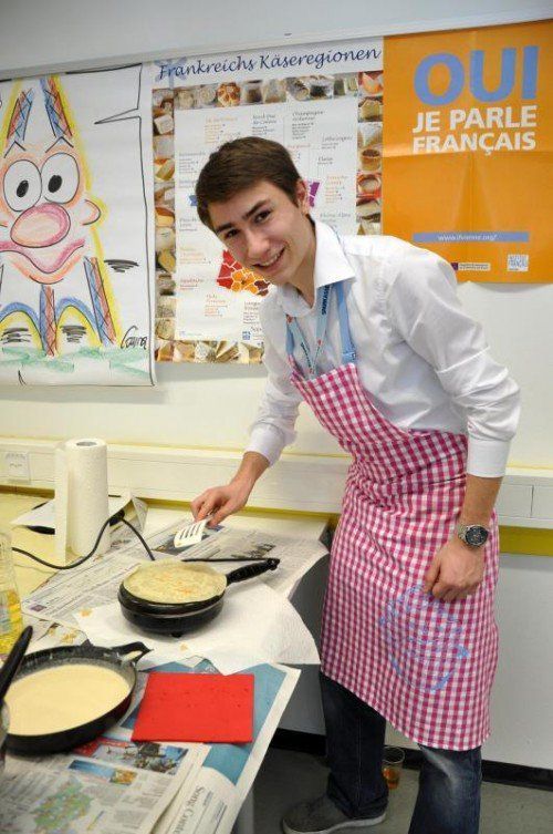 Mit selbst gemachten Crêpes schmeckt Französisch. Foto: lcf
