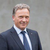 Opposition kontert gestrichenem Überwachungspaket-Hearing
