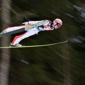 Kraft fliegt am Kulm auf Podest