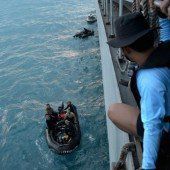 AirAsia-Suche: Signale im Meer geortet
