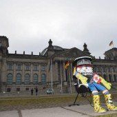 „hitchBOT“ trampt durch Deutschland