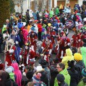 Farbenfroher Maskenlauf durch Bludenzer Parzelle