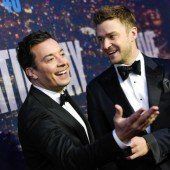 Justin moderiert mit Jimmy Fallon