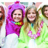 Spälta, Spälta hoch: Tausende Mäschgerle trotzten dem Wetter