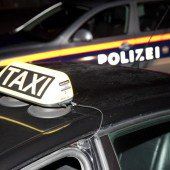 Faustschlag gegen Kopf von Taxifahrer