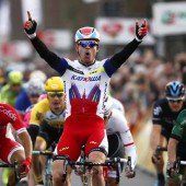 Kristoff gewinnt Massensprint