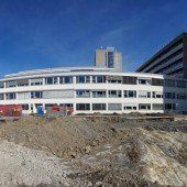 Spatenstich zur OP-Spange