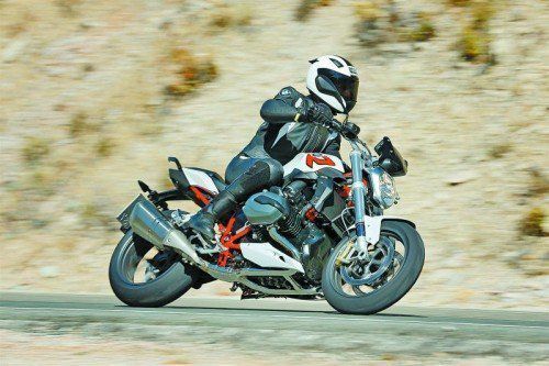 BMW R 1200 R: Die Roadster hat jetzt ebenfalls den
wassergekühlten Zweizylinder-Boxer – mit 125 PS.