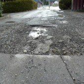 Erst wird der Kanal saniert, danach folgt die Straße