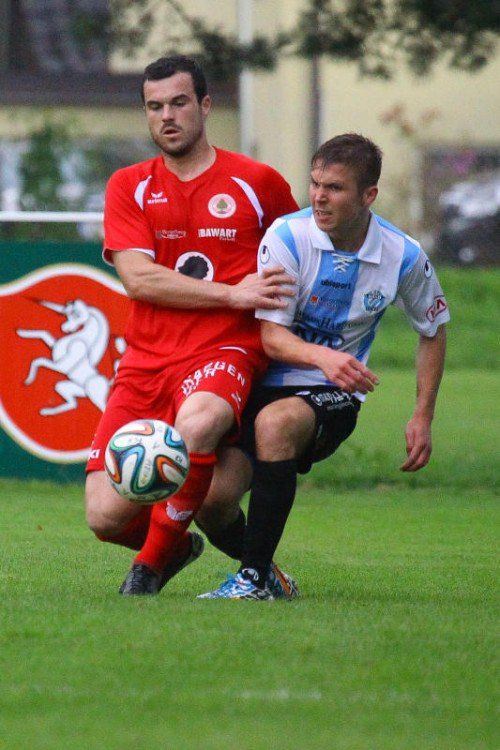 Die Zweikämpfe werden im Derby wohl entscheidend sein. Hofmeister/2