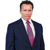 Arnie ohne Helm erwischt