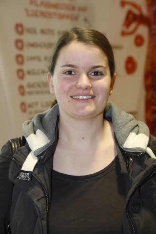 Man hört immer mehr von der veganen Lebensweise. Ich wollte einfach mal schauen, was es so alles gibt und bin bei den fair hergestellten T-Shirts auch schon fündig geworden. Julia Eibl, 27, Dornbirn