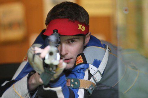 Nach dem dritten Rang bei ISAS in Dortmund ist Sportschütze Thomas Mathis ab heute in Hallein auf Titeljagd. Foto: Hartinger