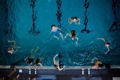 Schulschwimmen wie hier in Dornbirn wünschen sich viele Feldkircher auch in ihrer Stadt. Foto: VN/Steurer