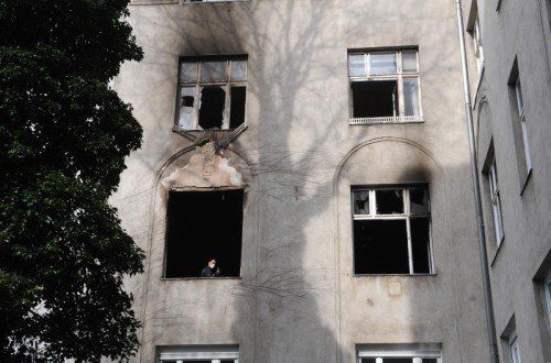 Zwei Nachbarinnen erlitten eine Rauchgasvergiftung.  Foto: APA