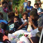 Erste Hilfslieferungen in Vanuatu eingetroffen