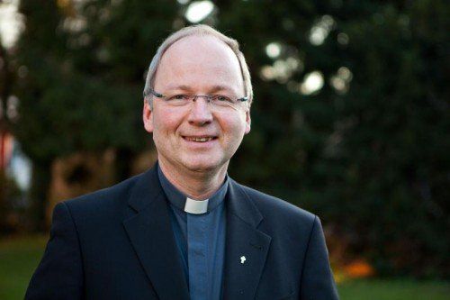 Bischof Benno Elbs: „Flüchtlinge in den Mittelpunkt.“  Foto: VN
