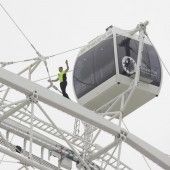 Spaziergang auf rotierendem Riesenrad