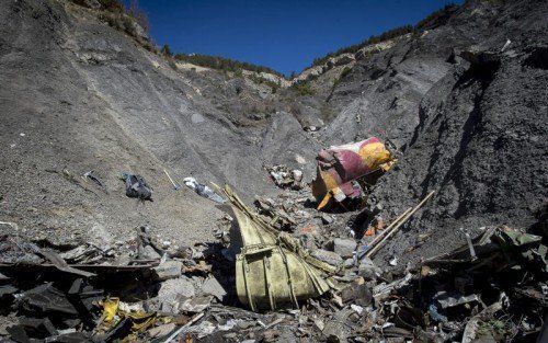 Der Airbus A320 zerschellte an einem Bergmassiv in den französischen Alpen. Der Copilot hat die Maschine absichtlich zum Absturz gebracht. AP