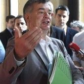 „Müssen viele Behörden erst politisch erziehen“