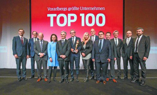 Die größten Arbeitgeber in Vorarlberg mit dem VN-Wirtschaftspreisträger Johannes Collini: Bundeskanzler Werner Faymann, Landeshauptmann Markus Wallner, VN-Chefredakteurin Verena Daum-Kuzmanovic und Wirtschaftsressortleiter Andreas Scalet.