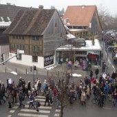 Lehrer bieten Regierung Stirn