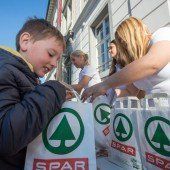 VN und Spar versorgen Rankweiler Schüler mit einer gesunden Jause