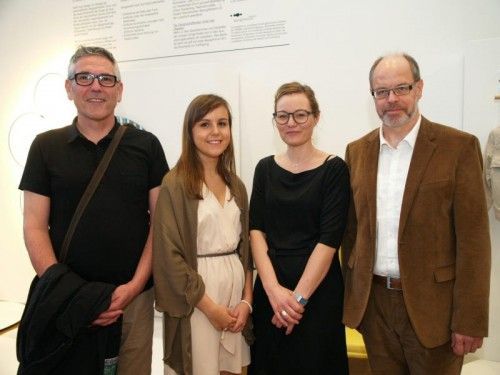 Sigi Ramoser (Vorstand Design Austria), Organisatorinnen Lisa Dachs und Isabella Natter-Spets (Designforum) und Redner Peter Natter.  sie