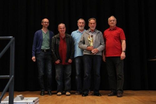 SK Wolfurt III (v. l.): Erwin Stadelmann, Rainer Hauser, Herbert Wohlgenannt und Stefan Rohregger mit VSB-Präsident Albert Baumberger.