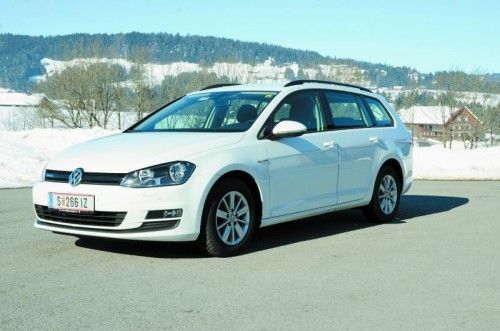 Äußerlich wie jeder andere Golf Variant. Unter der schicken Haube finden sich Benzin- und Erdgastanks. Fotos: vn/Gasser