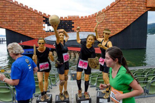 Bild zeigt eine Szene vom Bodensee Frauenlauf 2015