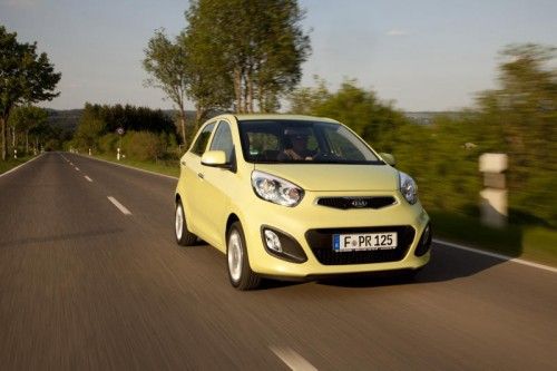 Der Kia Picanto kann entweder mit Drei- oder mit Vierzylinder-Motor geordert werden: 66 oder 85 PS.