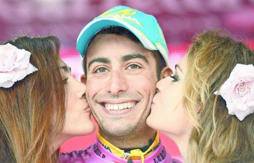 Der neue Mann im Giro-Leadertrikot: Fabio Aru. Foto: ap